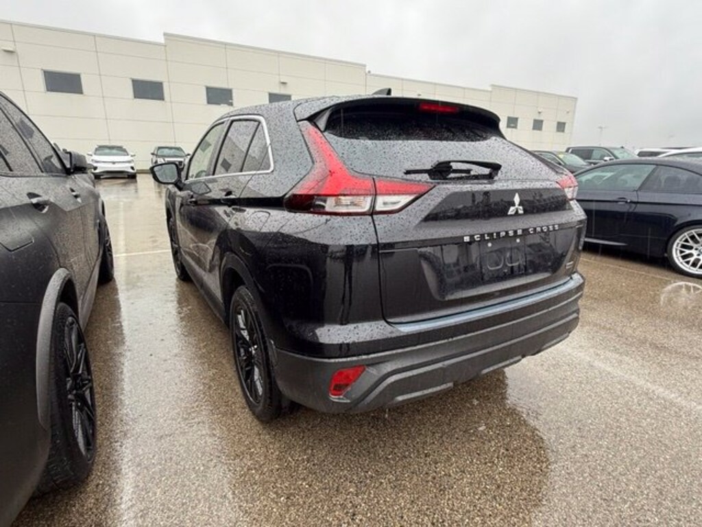 Used 2022 Mitsubishi Eclipse Cross LE CUV