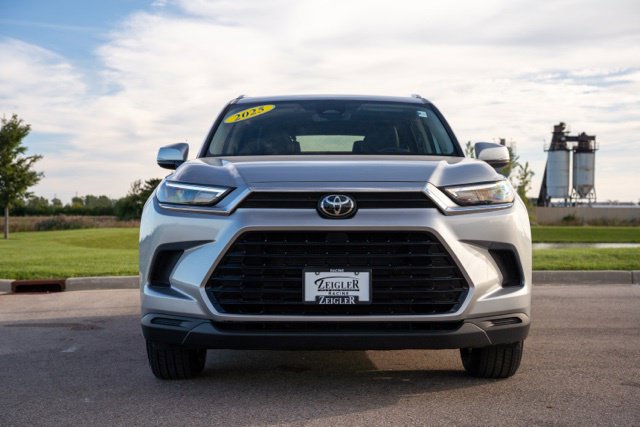 Used 2025 Toyota Grand Highlander XLE SUV