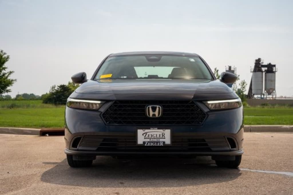 Used 2024 Honda Accord EX Sedan