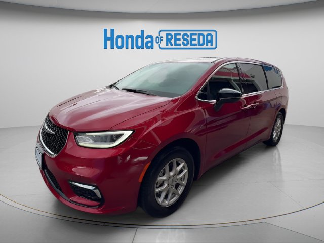 2025 Chrysler Pacifica