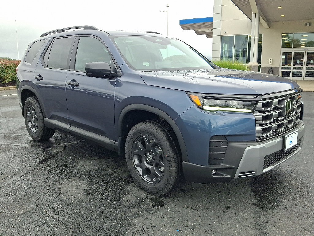 New 2026 Honda Pilot TrailSport SUV