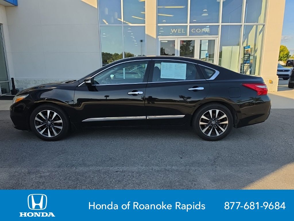 Used 2017 Nissan Altima SV with VIN 1N4AL3AP4HC167938 for sale in Roanoke Rapids, NC