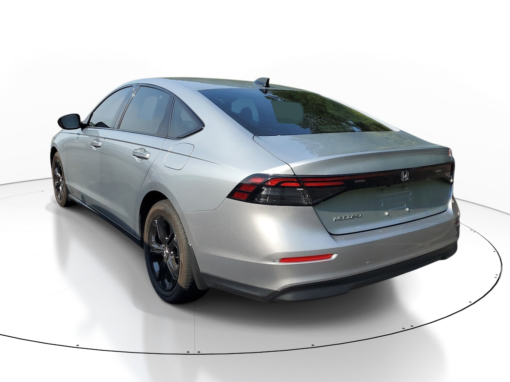 Used 2025 Honda Accord SE Sedan