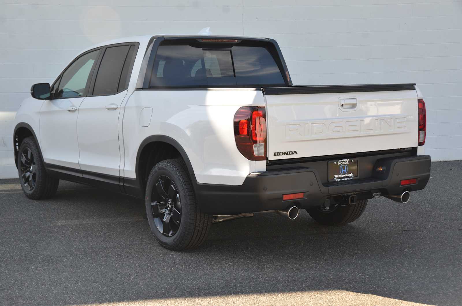 2026 Honda Ridgeline Black Edition - Photo 3