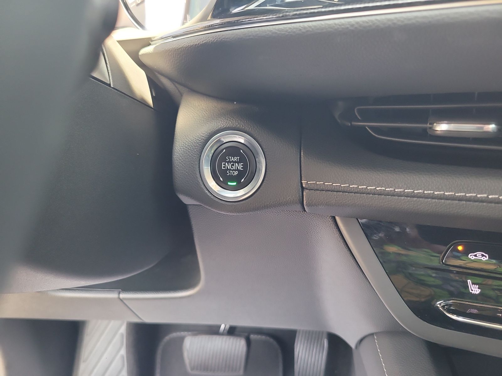 2023 Buick Envision Essence - Photo 19