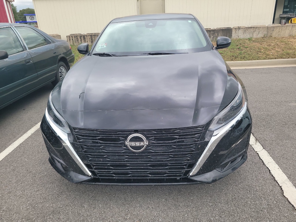 Used 2023 Nissan Altima 2.5 SV Sedan