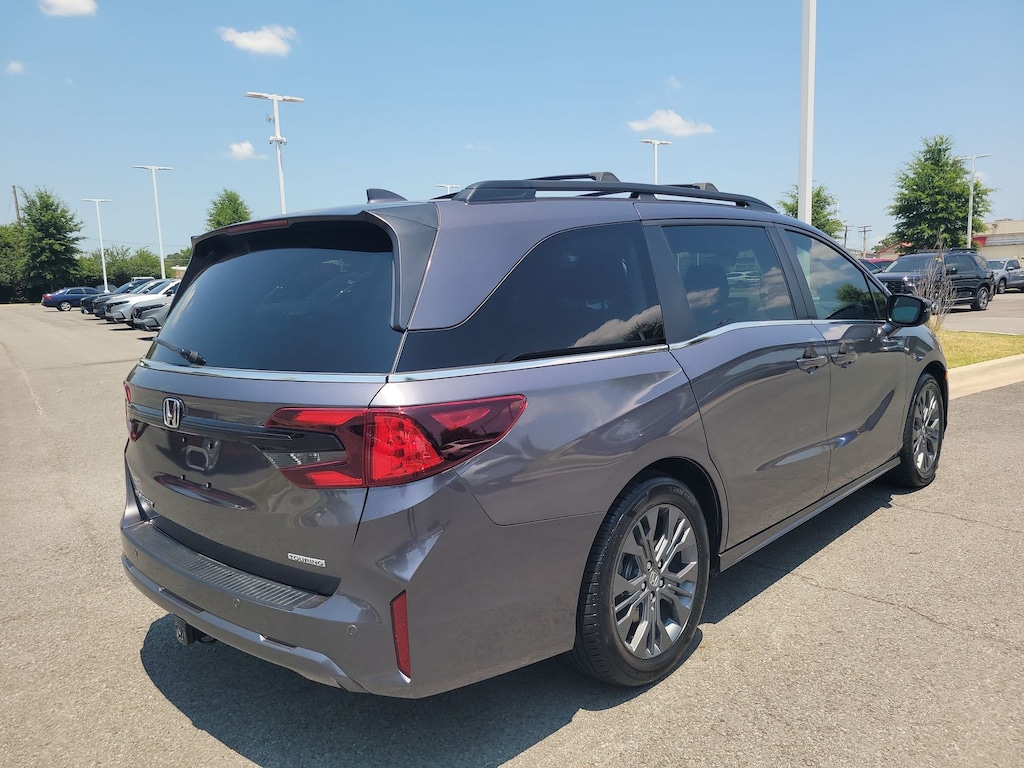 Used 2025 Honda Odyssey Touring Minivan/Van