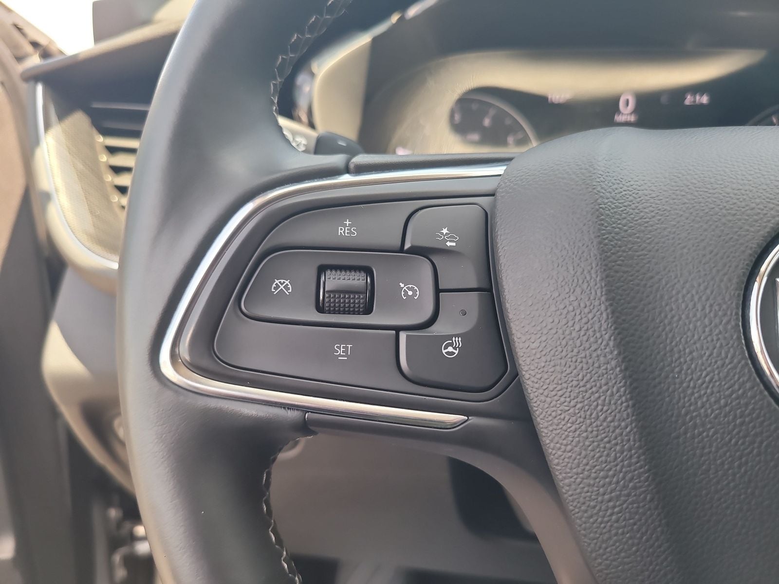 2023 Buick Envision Essence - Photo 14