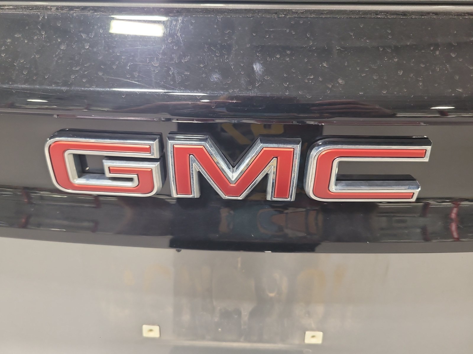 Used 2025 GMC Acadia Elevation SUV