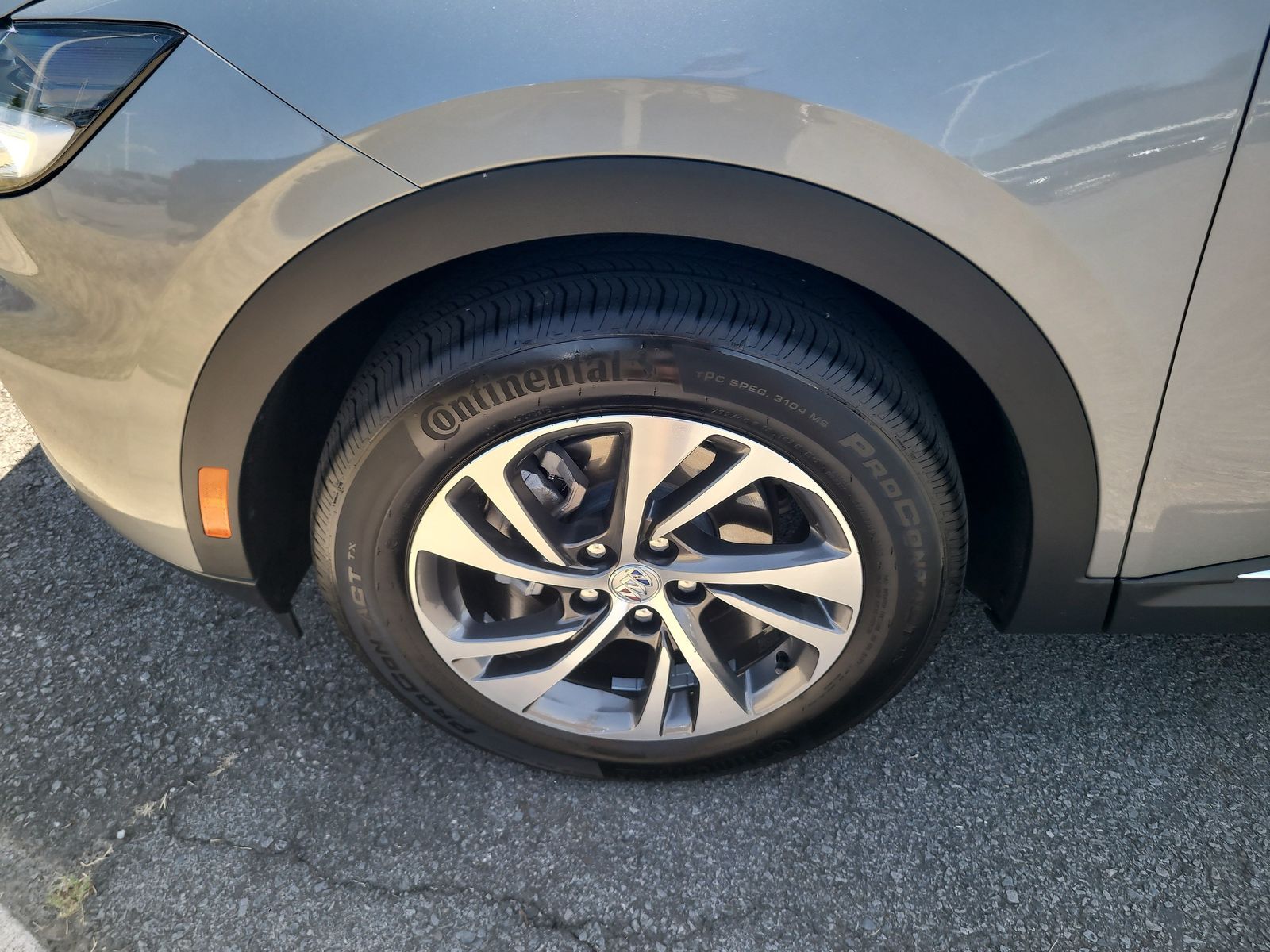 2023 Buick Envision Essence - Photo 9