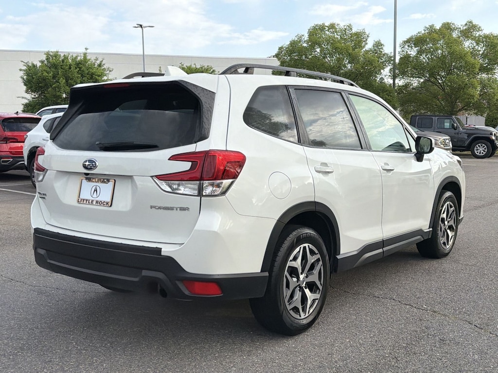Used 2023 Subaru Forester Premium SUV