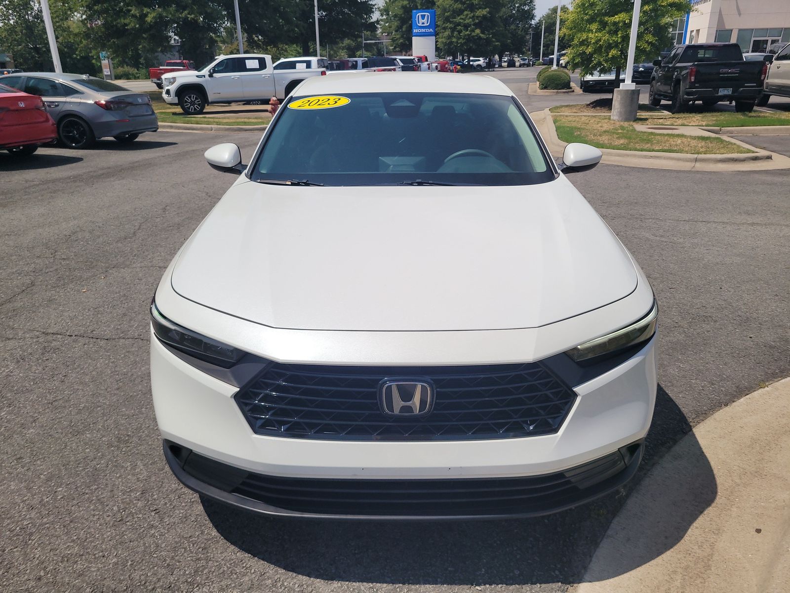 2023 Honda Accord LX - Photo 8