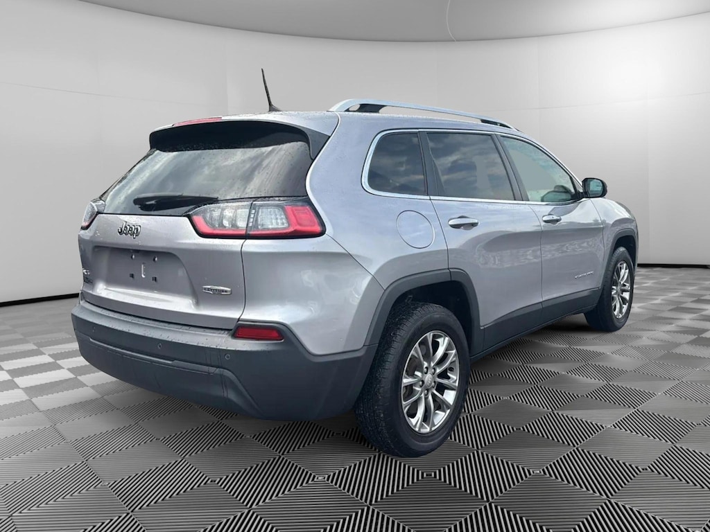 Used 2019 Jeep Cherokee Latitude Plus Sport Utility