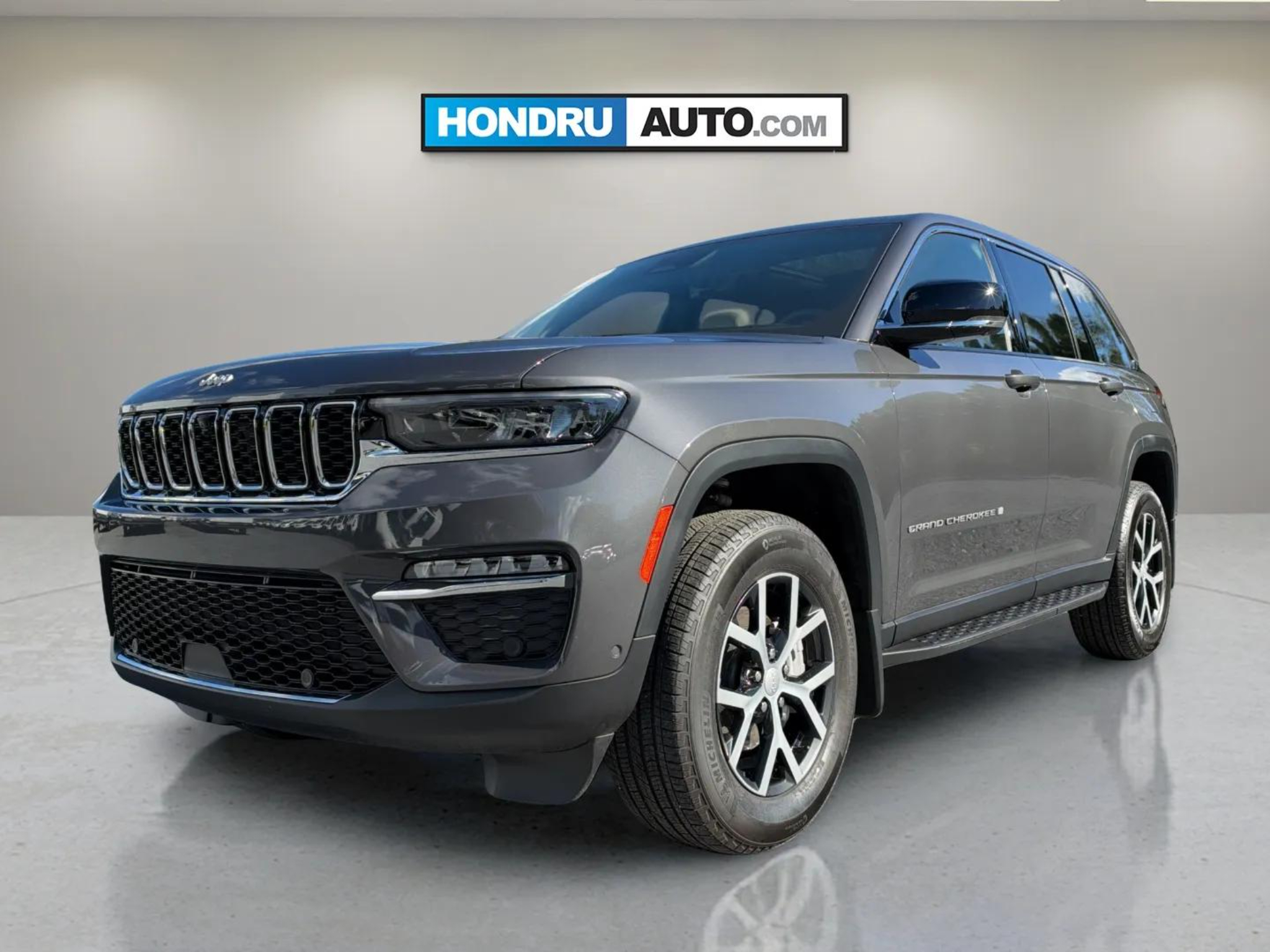 Used 2025 Jeep Grand Cherokee Limited Sport Utility