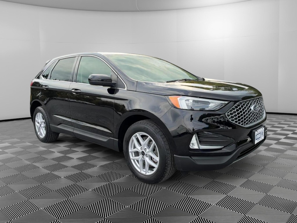 Used 2023 Ford Edge SEL SUV