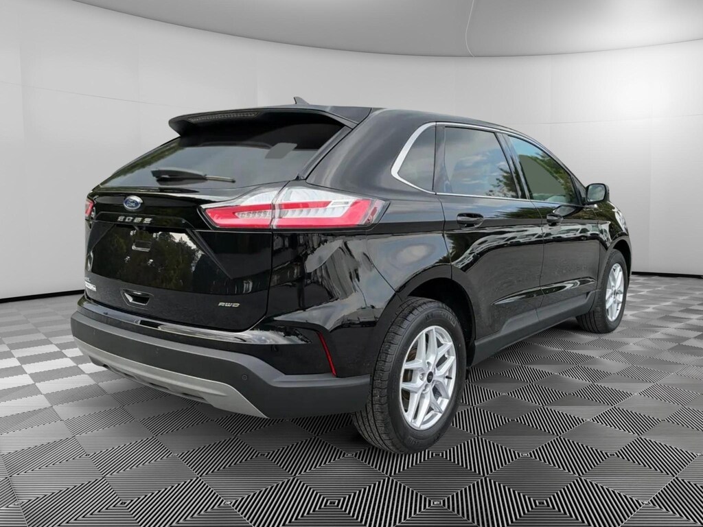 Used 2023 Ford Edge SEL SUV
