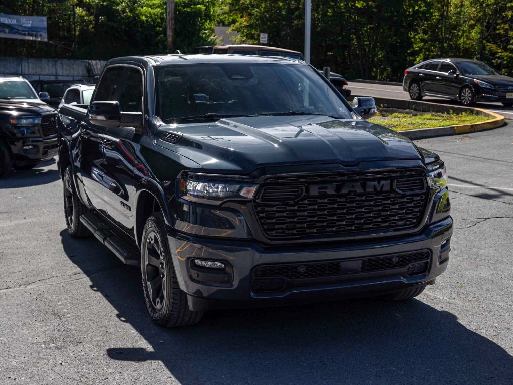 New 2026 Ram 1500 BIG HORN CREW CAB 4X4 5'7 BOX Pickup