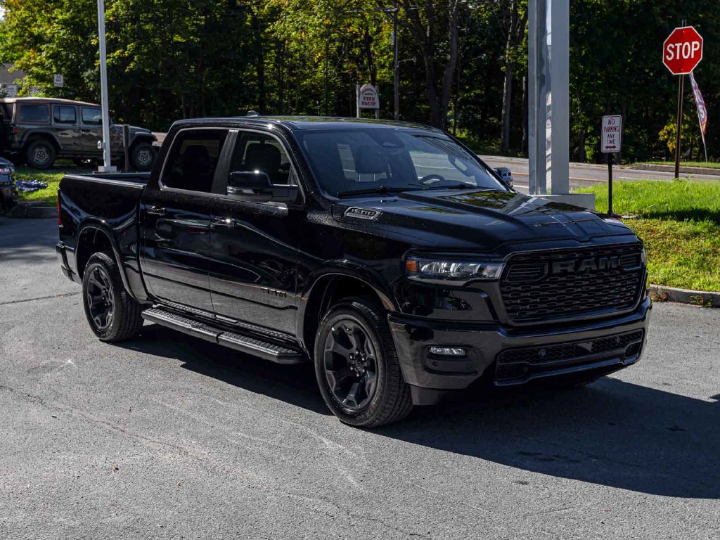 New 2027 Ram 1500 BIG HORN CREW CAB 4X4 5'7 BOX Pickup