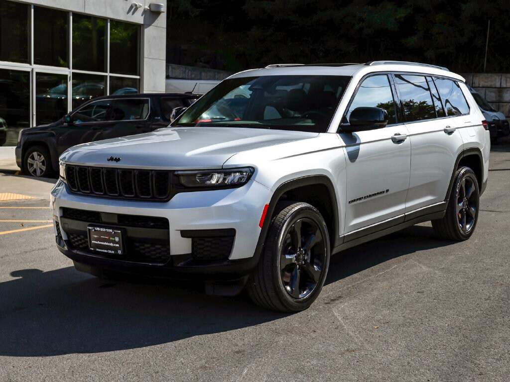 Used 2023 Jeep Grand Cherokee L Altitude SUV