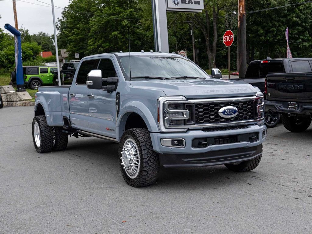 Used 2025 Ford F-450 Truck