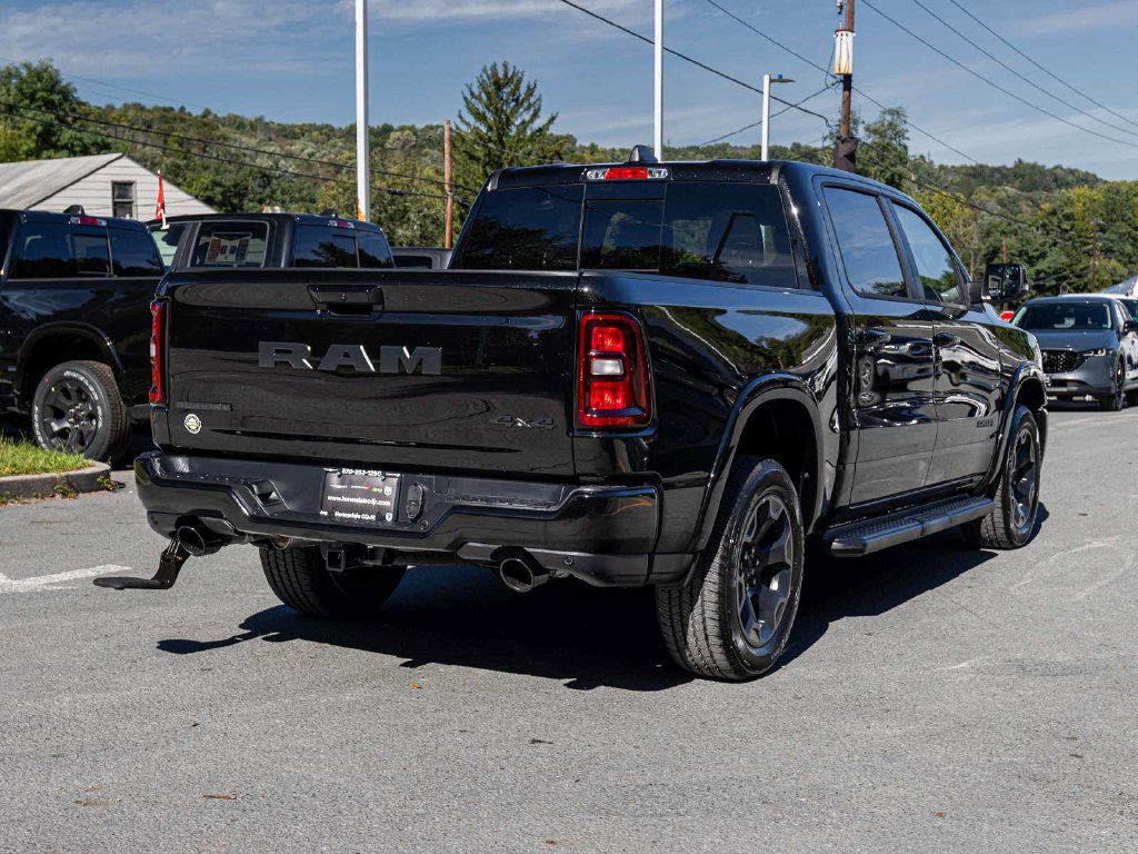 New 2027 Ram 1500 BIG HORN CREW CAB 4X4 5'7 BOX Pickup