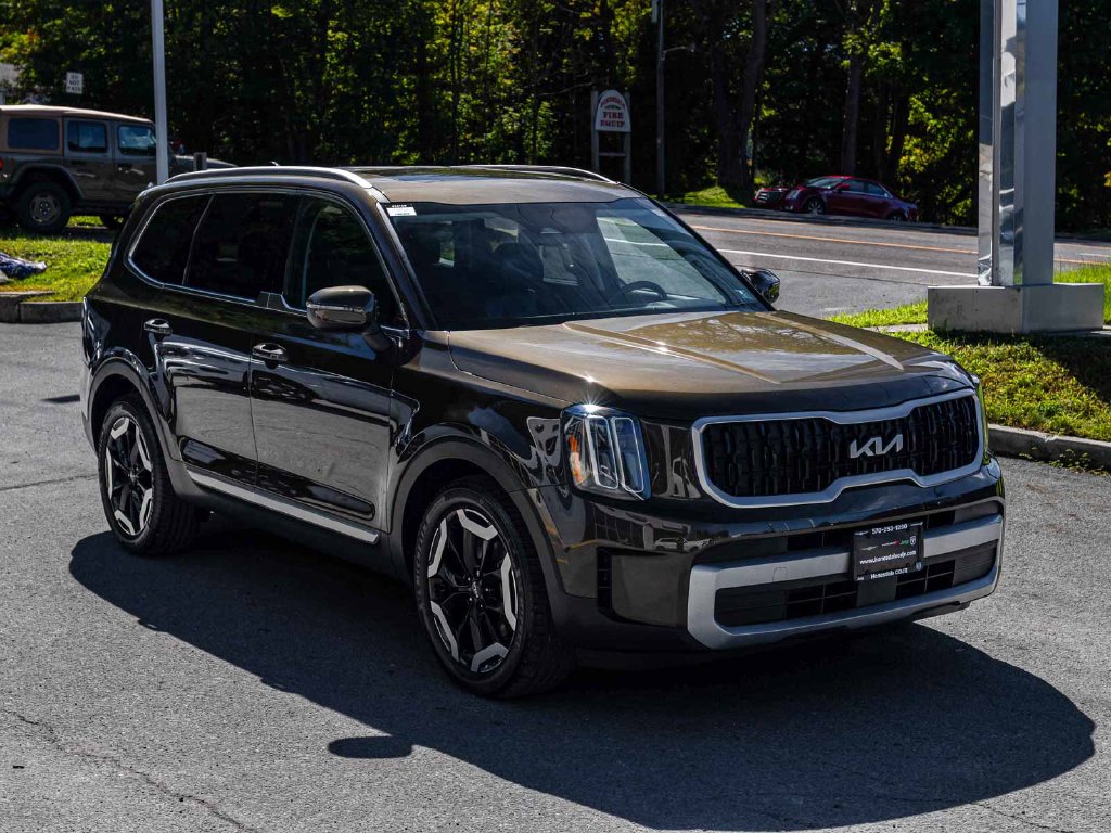 Used 2024 Kia Telluride EX SUV