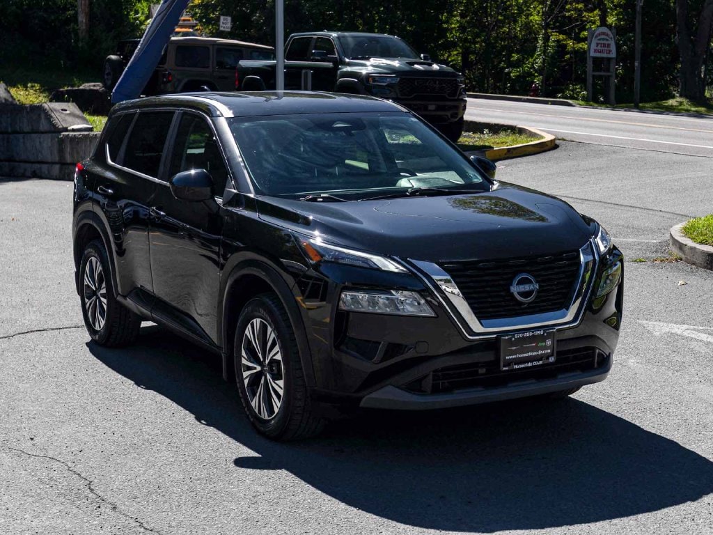Used 2023 Nissan Rogue SV SUV