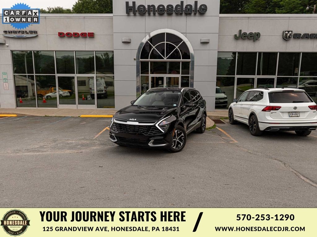 Used 2025 Kia Sportage EX SUV