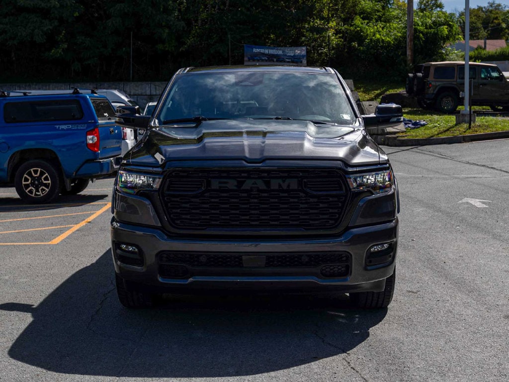 New 2027 Ram 1500 BIG HORN CREW CAB 4X4 5'7 BOX Pickup