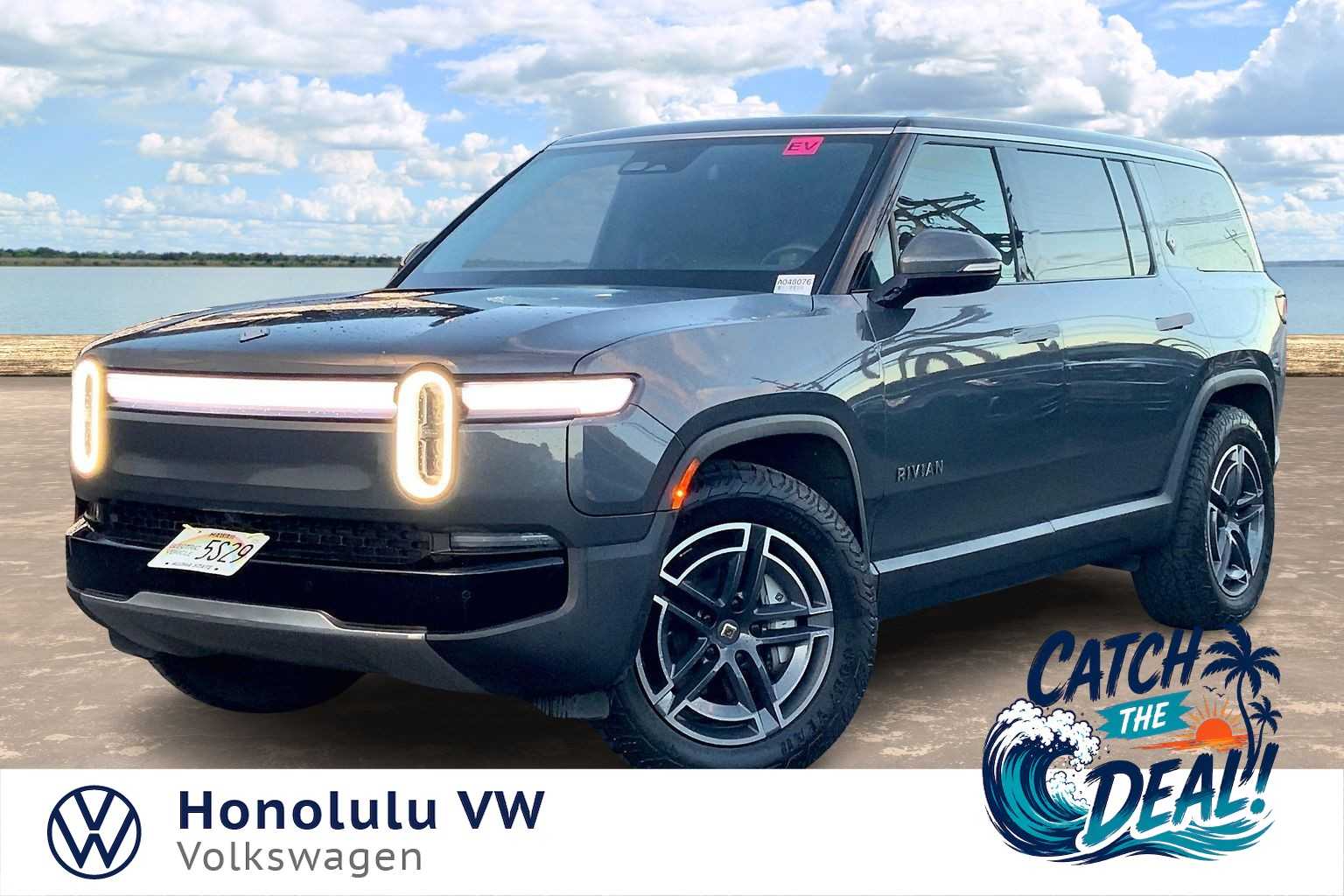 2025 Rivian R1S