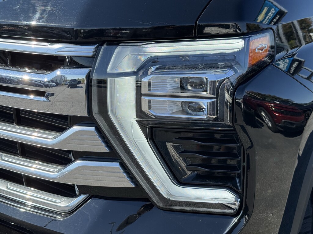 Used 2024 Chevrolet Silverado 3500HD High Country Pickup