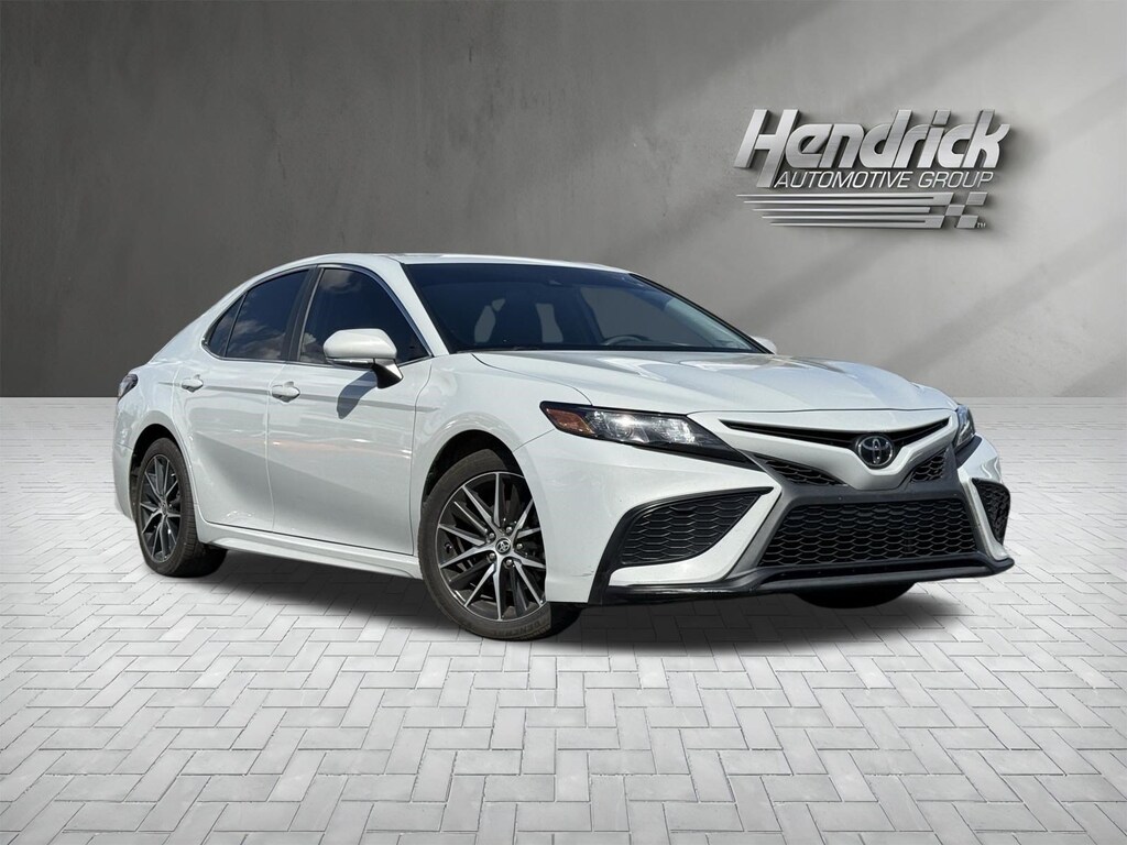 Used 2024 Toyota Camry SE Sedan