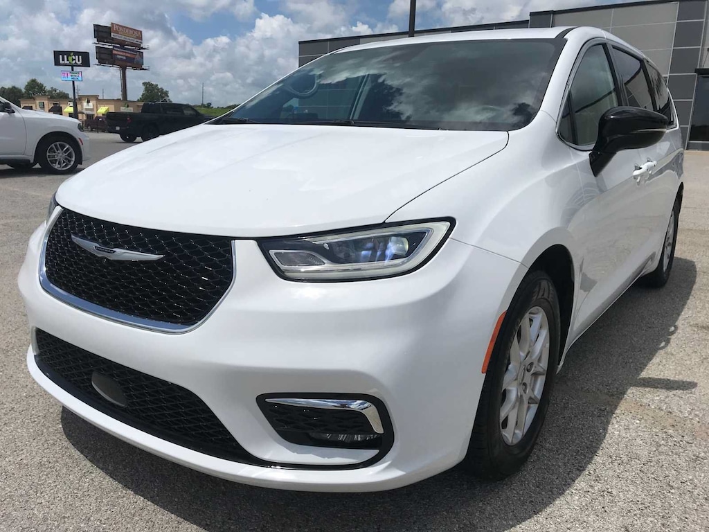 Used 2024 Chrysler Pacifica Touring L Van Passenger Van