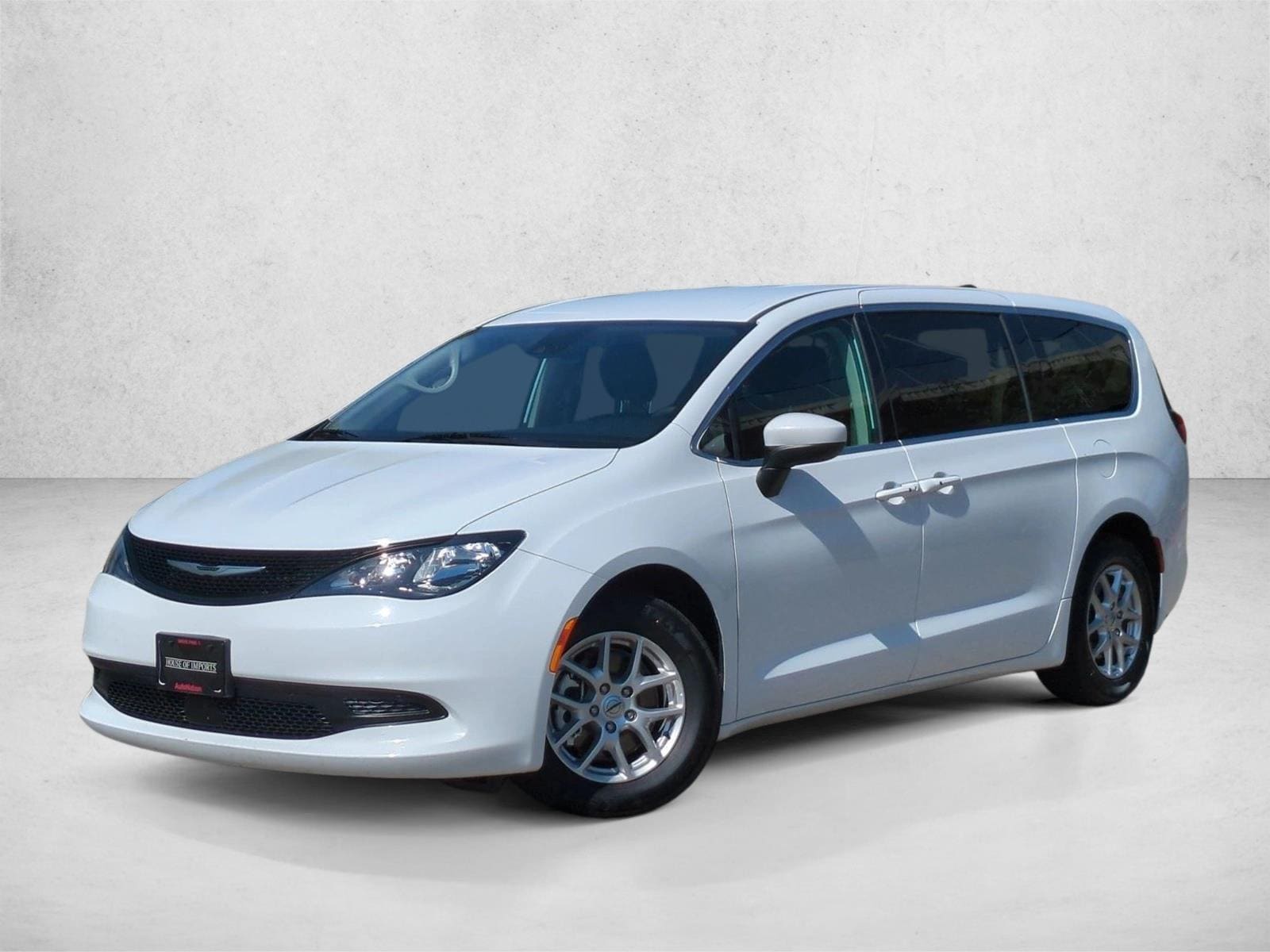 2023 Chrysler Voyager