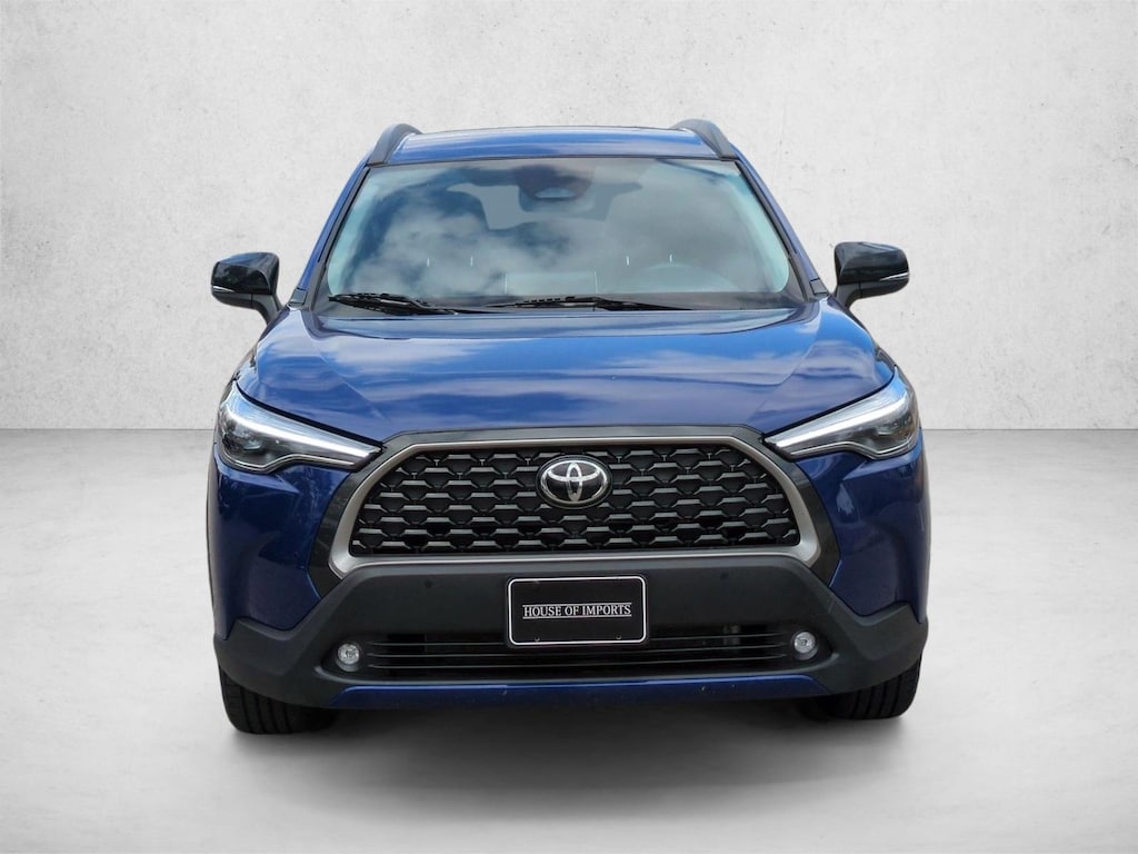Used 2025 Toyota Corolla Cross XLE SUV