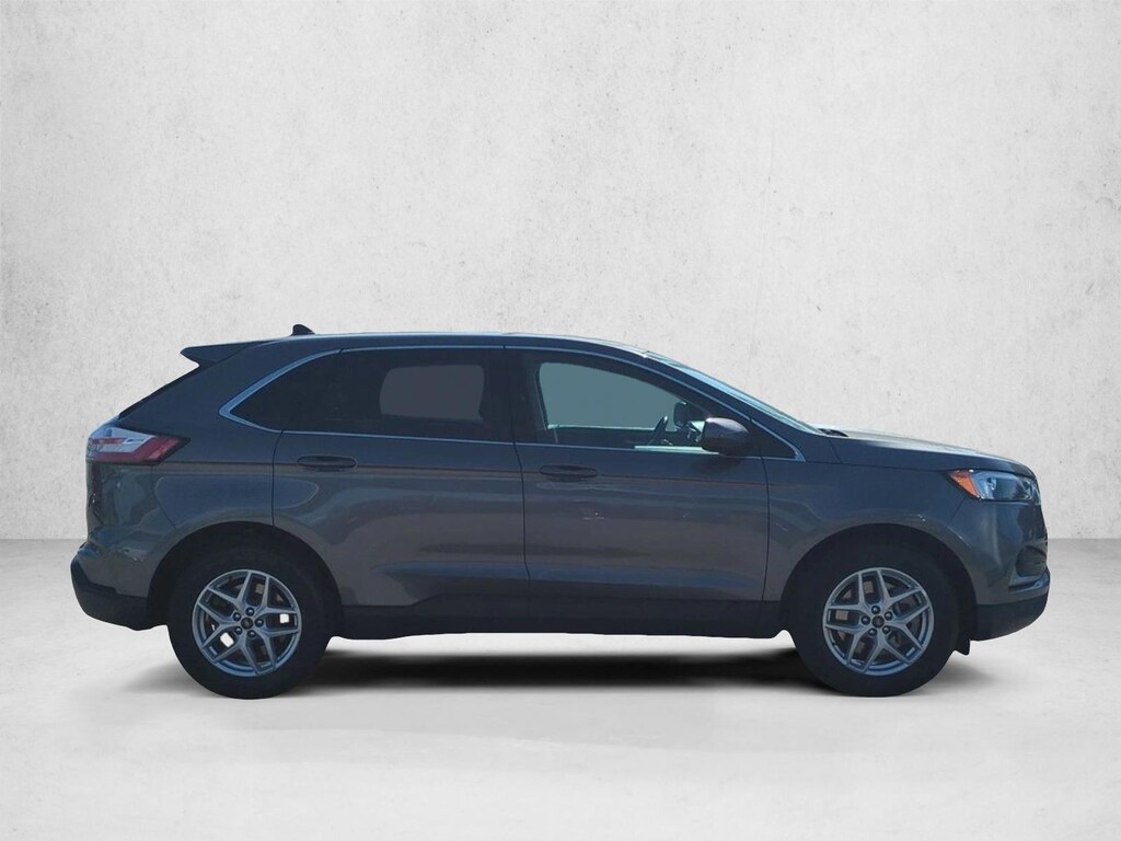 Used 2024 Ford Edge SEL SUV