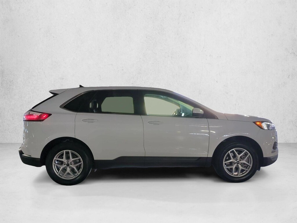 Used 2024 Ford Edge SEL SUV