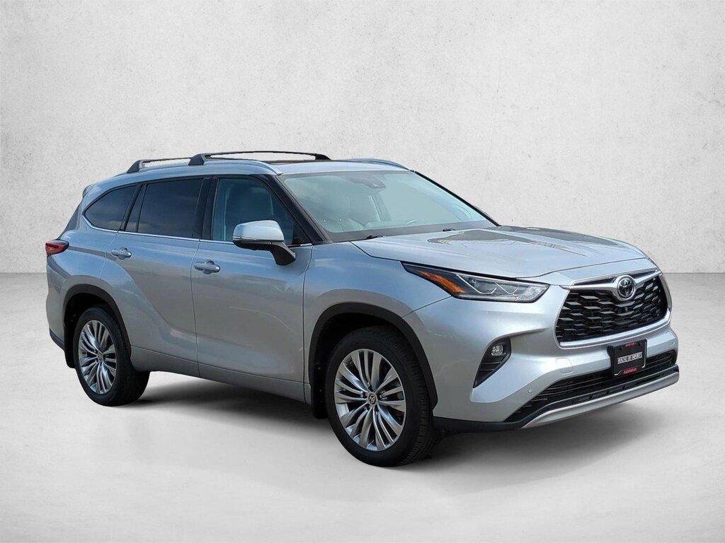 Used 2023 Toyota Highlander Platinum SUV