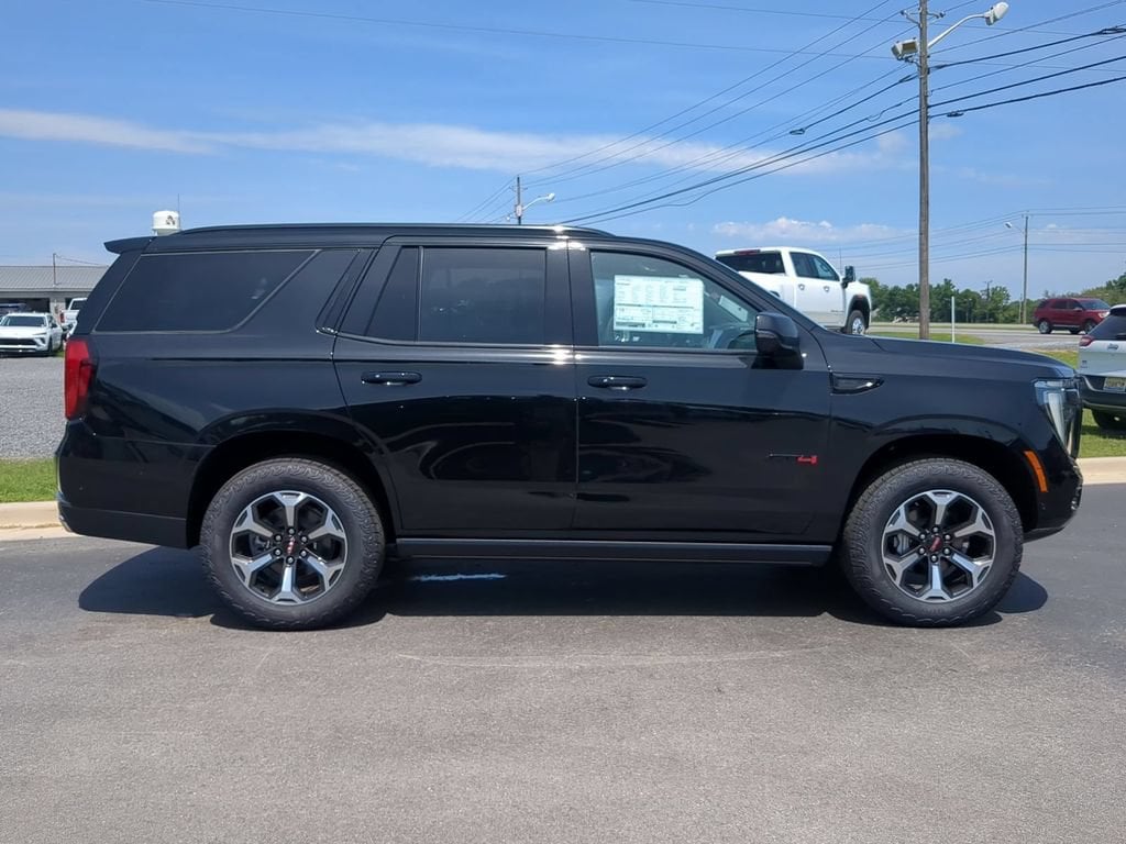 2026 GMC Yukon AT4 Ultimate - Photo 2