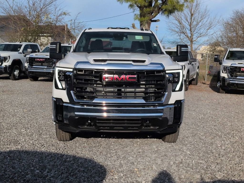 2026 GMC Sierra 3500 Chassis Cab Pro - Photo 8