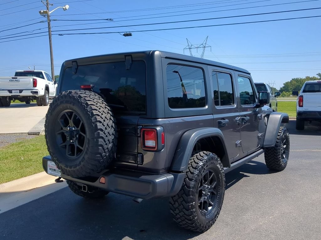 Used 2025 Jeep Wrangler Willys — photo 4 of 4