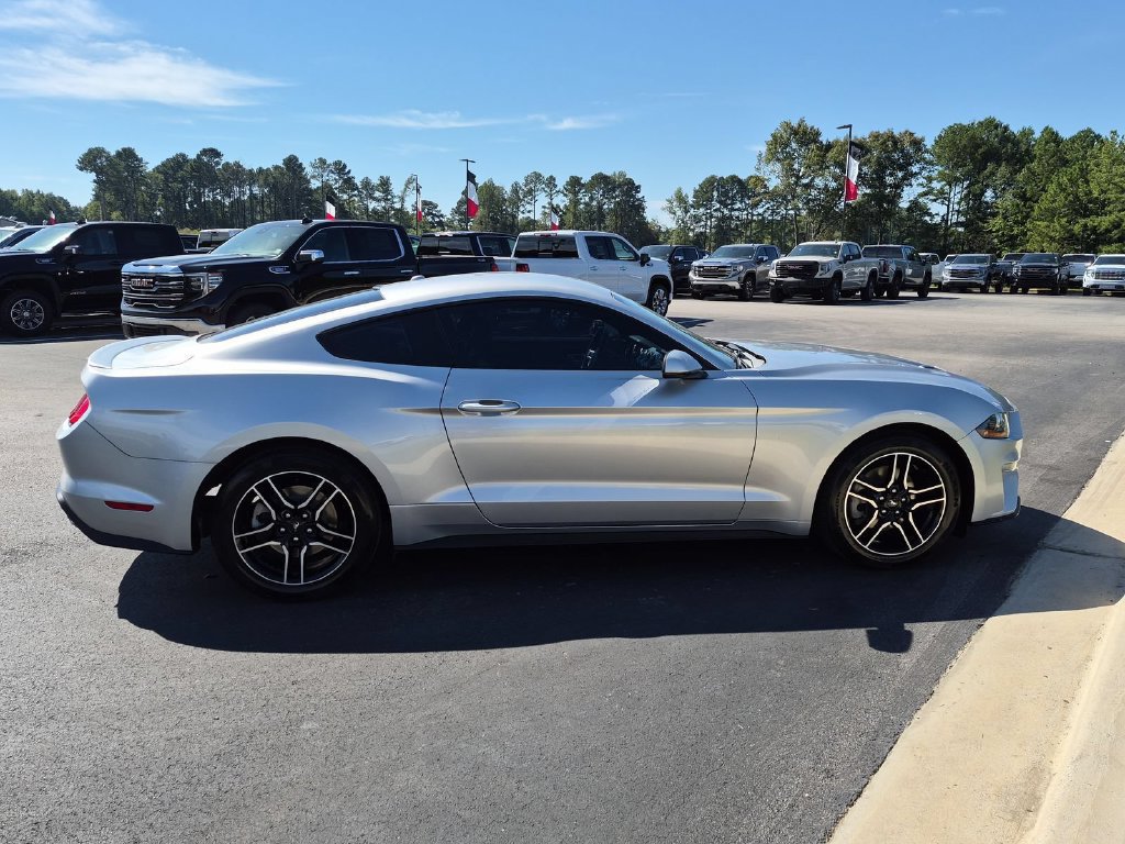 Used 2018 Ford Mustang Ecoboost Coupe Used 2018 Ford Mustang Ecoboost Coupe — photo 2 of 4