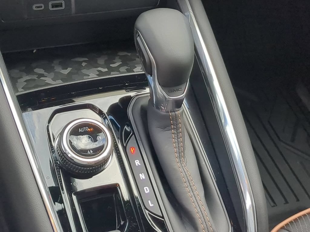 2026 GMC Canyon AT4 - Photo 15
