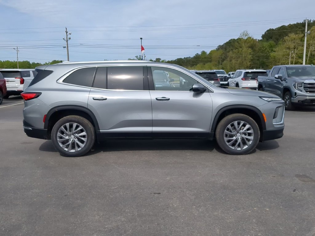 New 2026 Buick Enclave Preferred SUV — photo 2 of 4