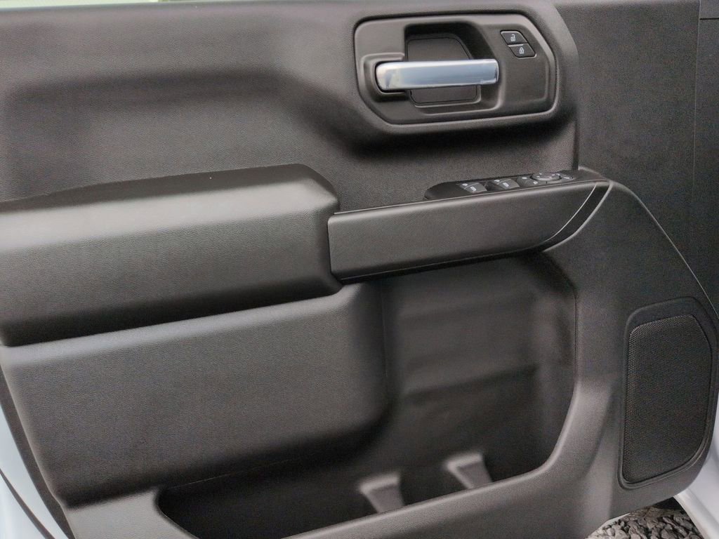 2026 GMC Sierra 3500 Chassis Cab Pro - Photo 19