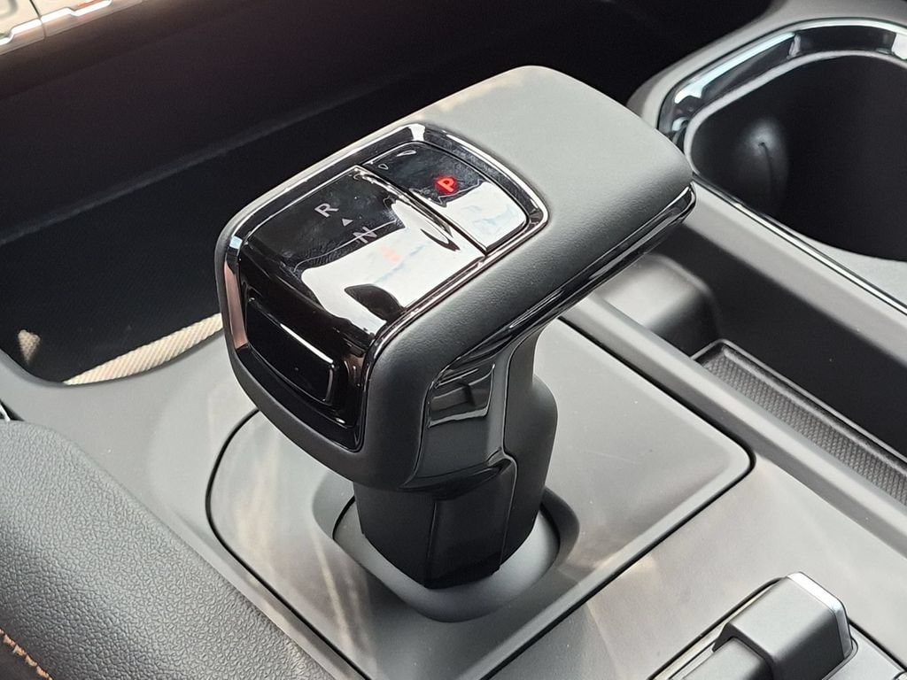 2026 GMC Sierra 1500 AT4 - Photo 14