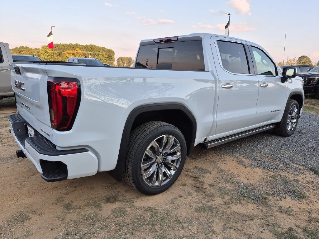 New 2026 GMC Sierra 1500 Denali Truck — photo 3 of 4