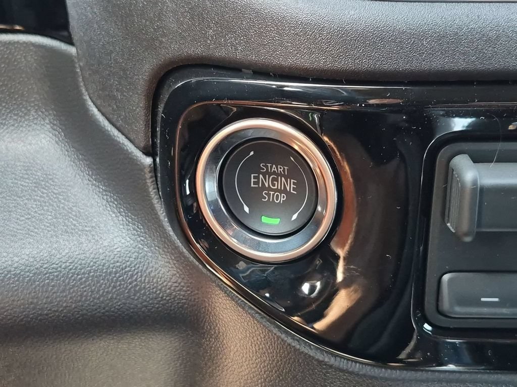 2026 GMC Sierra 1500 SLT - Photo 15
