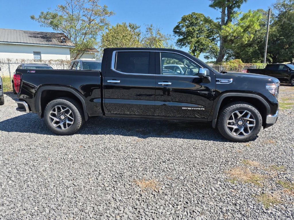 New 2026 GMC Sierra 1500 SLT Truck — photo 2 of 4