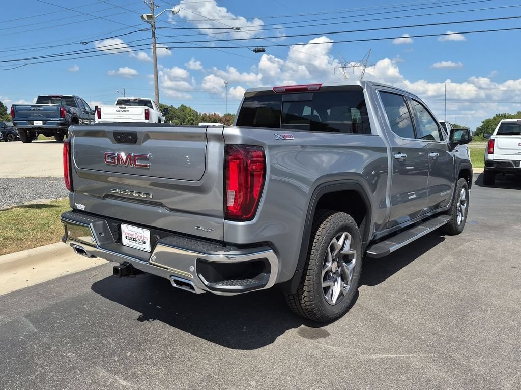 New 2026 GMC Sierra 1500 SLT Truck — photo 3 of 4
